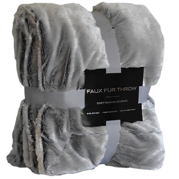 Faux Fur Sherpa Blanket Thumbnail